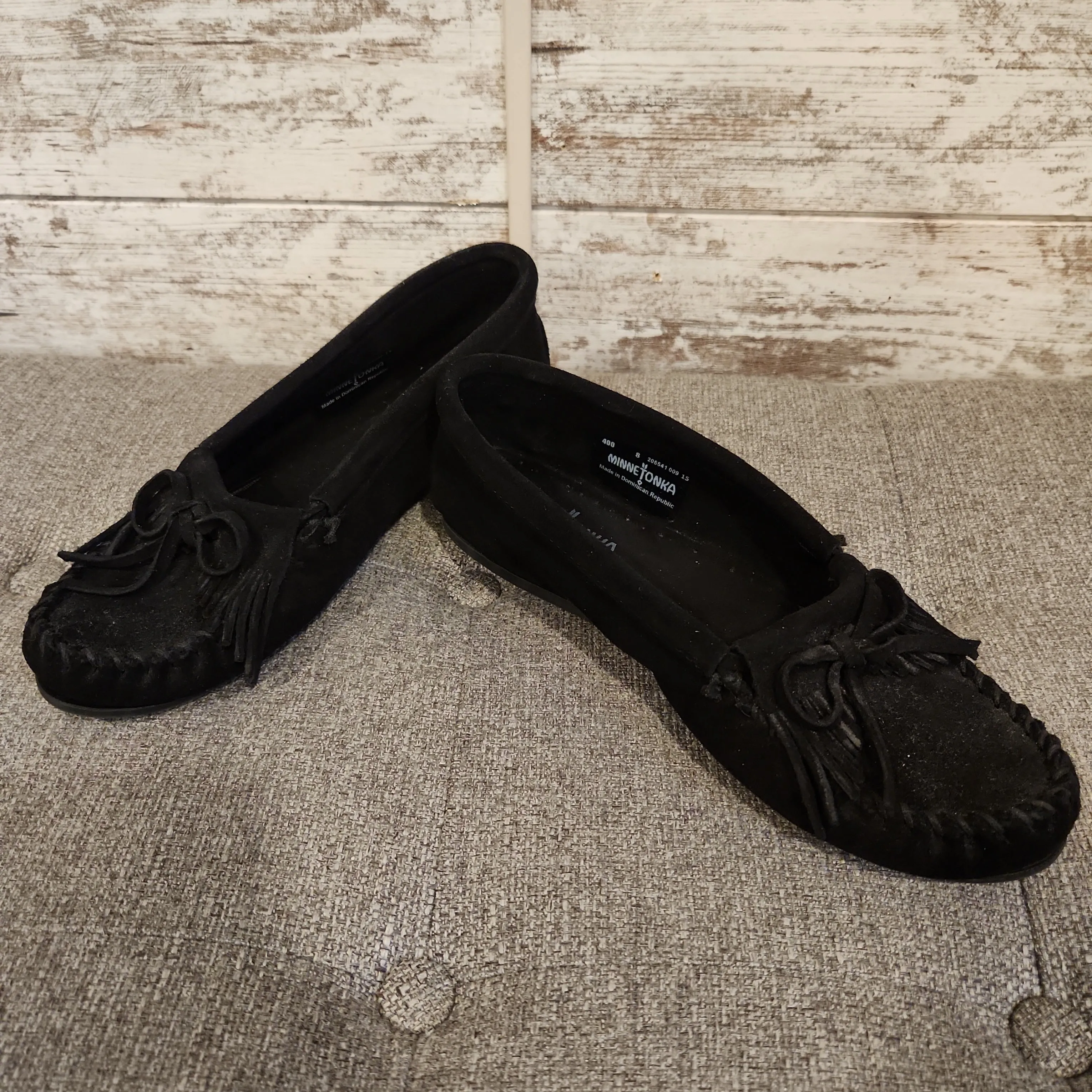 BLACK MOCCASINS