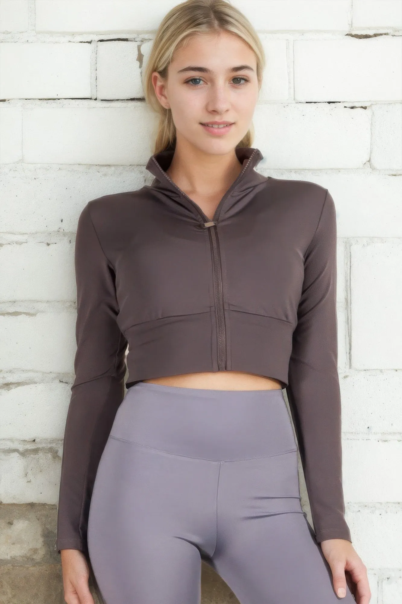 Scoop Neckline Zip Up Cropped Sports Jacket